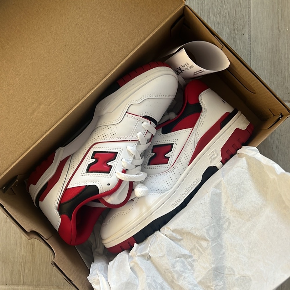 New Balance 550 red black and white - Picture 2 of 2